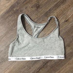 NWOT Calvin Klein sports bra
